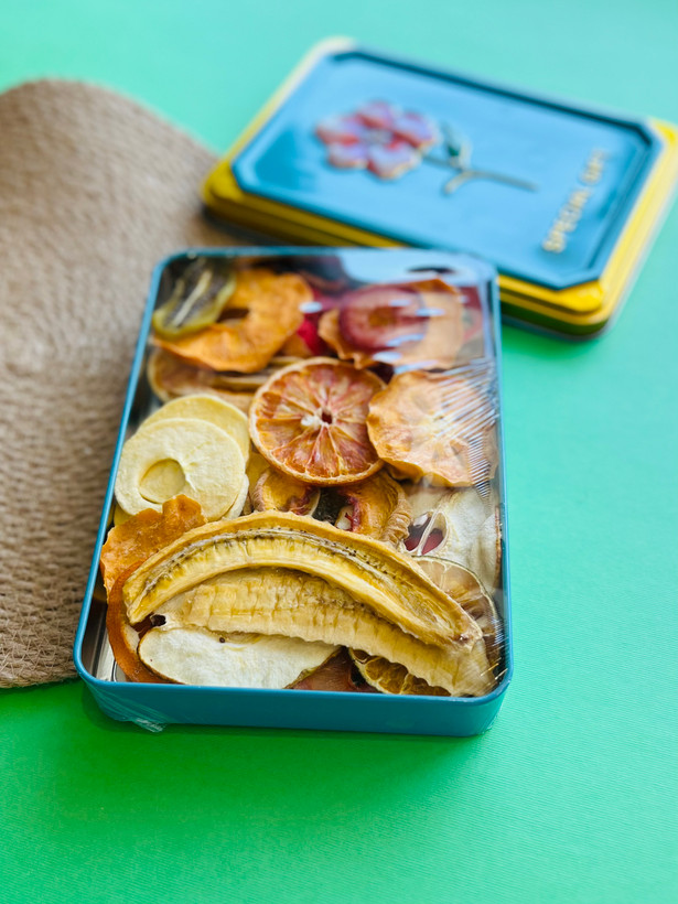 ظرف فلزی میوه خشک