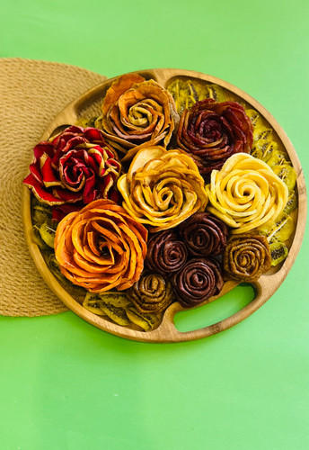 میوه خشک گل شده